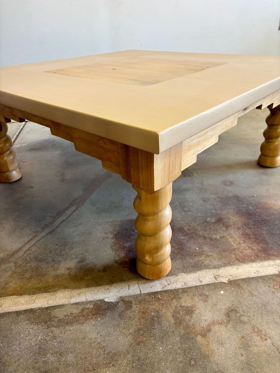 Lane Adaptation solid pine coffee table with turned legs photo 2